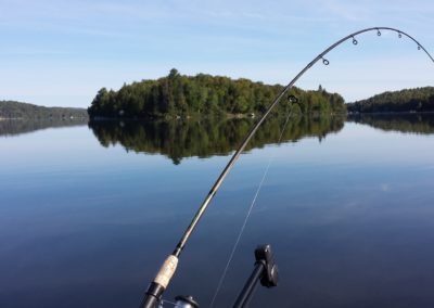 À la pêche, lac, chalet