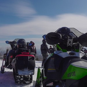 Tourisme Upper-Laurentians offers experiences for snowmobilers